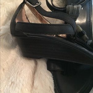 BCBG Shoes - BCBG Black Leather Sandals BCBG Shoes - BCBG Black Leather Sandals